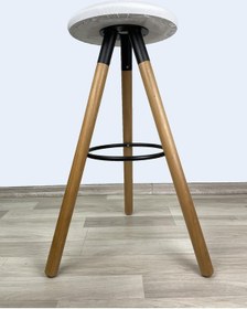 Resim Banco Bar Sandalyesi, Bar Taburesi 74cm Ahşap Ayak Beyaz Deri Oturak Çok Renkli 