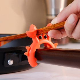 Resim 2'li Silikon Kaşık Tutucu Seti, Sevimli Yengeç ve Sualtı Köpekçeği Tasarımı, Mutfak Araçları ve Spatula için Isıya Dayanıklı Kaşık Tutucu, Tezgah Mutfak Araçları Düzenleyici 