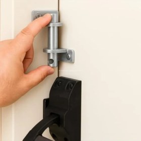 Resim Storemax Kapı Emniyet Rezesi, Güvenlik Kilidi, Kolay Montajlı, Dayanıklı, Yüksek Kalite, Çelik Malzeme, Ev ve Ofis Kullanımına Uygun, Kepenk Kilit Aparatı (Milli) 