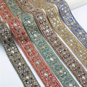 Resim 1.83 metre Lüks Altın İplik Nakışlı Dantel Süslemesi Canlı Renklerde - Polyester, DIY Moda & El Sanatları Aksesuarları için İdeal, Dantel Kumaş 