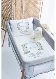 Resim Lilabio %100 Pamuk Saten İsme Özel İsimli 70x120 Park Yatak Nevresim Seti Çiçek Tabelası Mavi 