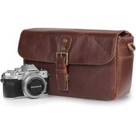 Resim MegaGear Suni Deri Fotoğraf Makinesi Omuz Çantası - Kahverengi 