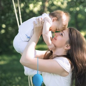 Resim Yumuşak Silikon Sopası Kılıfı - BPA İçermez, Çok Fonksiyonlu Madeni Para Cüzdanı Sopalar, Diş Çıkarma Aletleri, Kulaklıklar İçin | Kolay Taşıma Depolama Kılıfı, Bebek Arabası Seyahat Aksesuarları, Seyahat Gereksinimleri Düzenleyici | Minimalist Tasarım | Dayanıklı Silikon Kılıf, Sopası Tutucu 