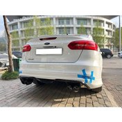 Resim Ford Focus 3 Sedan Arka Ek Mat Siyah Plastik Karlık Makyajlı Kasa - Makyajsız 