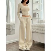 Resim İlkbahar ve Sonbahar için Kadınlar İçin Düz Renkli Pileli Yuvarlak Yaka Kısa Tişört ve İpli Geniş Paça Pantolon Takımı, 2 Parça 