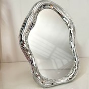 Resim Taşınabilir Makyaj Aynası - Pil Gerektirmez, Kadınlar İçin Kompakt Seyahat Aynası, Mükemmel Hediye (Katlanabilir Elde Taşınabilir) 