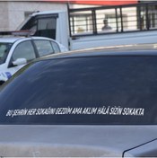 Resim Piri Dizayn Bu Şehrin Her Sokağını Gezdim Ama Hala Aklım Sizin Sokakta Araba Yazısı 