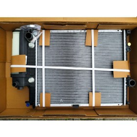 Resim Bmw E34 M50 Otomatik Kimalı Radyatör Nrf 