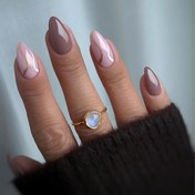 Resim 24 adet parlak altın tozu dalgalı saf şehvet pembe badem ten rengi ins tarzı giyilebilir tırnaklar 