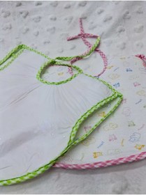 Resim BERKAY Sundan Pamuklu Bebek Mama Önlüğü Arkası Naylon 2 Adet 25x30 Koldan Geçmeli 