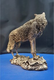 Resim Özel Tasarım Kurt Heykel Biblo Alfa Kurt Hediyelik Dekoratif Aksesuar 24 Cm Altın 