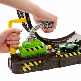 Resim Hot Wheels Monster Trucks Çemberde Yarış Seti HBH70 