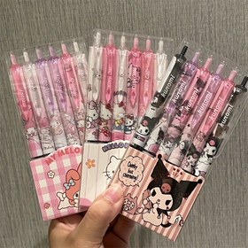 Resim 6 adet Sanrio 0.55mm Hello Kitty Cinnamoroll Kuromi Melody Jel Kalem Karikatür Sevimli Bas Tipi Kalem Ofis Kırtasiye Malzemeleri 