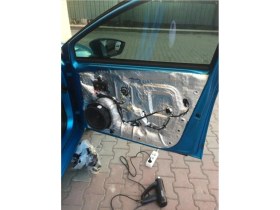 Resim Bitüself Folyolu Oto Ses Su Yalıtım Bantı Bandı 20 cm (Pütürsüz) 