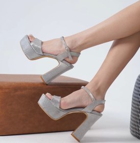 Resim Moda Değirmeni Gümüş Simli Kadın Simli Parça Desenli Şık Yeni Sezon Platform Ayakkabı 