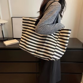 Resim Kadınlar için Büyük Kapasiteli Tote Çanta - Beyaz & Siyah Çizgili, İşe, Seyahate, Alışverişe ve Profesyonel Kullanıma Uygun Dayanıklı Geniş Tasarım, Sağlam Saplı Omuz Çantası 