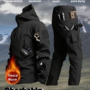 Resim Erkek Sonbahar ve Kış Taktik Polar Takımı, Çok Cepli Dizayn, Outdoor Polar İşlemeli 2 Parça, Rüzgarlık Kapüşonlu Erkek Soft Shell Ceket Seti, Açık Hava Balıkçılığı, Dağcılık, Kayak ve Kamp Eğitimi Gibi Şeyler İçin, Soğuk Hava Koruma,Macera Giyim,Kapüşonlu Ceket,Yumuşak Kabuk Takım Elbise,Yüksek Performanslı Kumaş,Nefes Alabilen Malzeme,Açık Hava Aktivite Giyimi,Erkekler için Dış Mekan Takım Elbise,Askeri Personel,Macera Arayanlar 