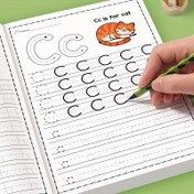 Resim Çocuklar için A-Z Harf İzleme Çalışma Kitabı - Sevimli Kedi Desenli, Yazı Öğrenme ve Çizim Sayfalı Okul Öncesi Eğitim Defteri, Eğitici Erken Yazım Becerileri İçin Oyunlu İllüstrasyonlu Strüktürlü Pratik Sayfalar 