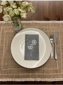 Resim Gümüş Yaldızlı Gri Hindiba Çiçeği Baskılı Garson Katlama Peçete 16 Adet 