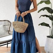 Resim Kadınlar için şık omuzdan askılı volanlı hem maxi elbise - Yazlık düz beyaz renkli küçük yan delikli, polyester kumaş, bandeau tarzı, plaj veya tatil için mükemmel 