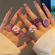 Resim 8 adet Boho Tarzı Reçine Çiçek ve Kalp Yığın Halka Seti - Parıldayan Mor, Pembe ve Şeffaf Tasarım ile Rhinestones - Kadınlar, Öğrenciler, Kızlar ve En İyi Arkadaşlar için Mükemmel - Günlük Giyim, Partiler ve Seyahat Aksesuarları için İdeal, Yığın Halkalar|Boho Aksesuar Seti|Dayanıklı Reçine Halkalar, Yığın Halka Seti 
