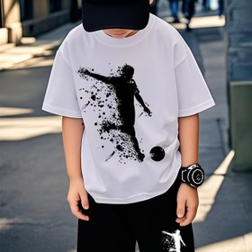 Resim Erkek Çocukları İçin Yazlık Serin Futbol Desenli Tişört Takımı, Nefes Alabilir Spor Serisi Baskılı Kısa Kollu Üst ve Şort - Dış Mekan Modası Erkek Giyim, Dış Aktiviteler için Uygun 
