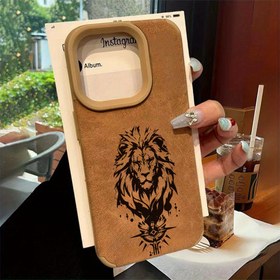 Resim Her yönü kalın koruma sağlayan, erkekler ve kadınlar için uygun, Apple Iphone modelleri 16, 16PRO, 16PLUS, 16PMMAX, 15, 15PLUS, 15PRO, 15PROMAX, 14, 14PLUS, 14PROMAX, 14PRO, 13PROMAX, 13PRO, 13, 12PRO, 12, 12PROMAX, 11 ve 19PROMAX için mükemmel bir hediye olan, lüks ve güçlü bir aslan tasarımı ile mat yapışkanlı deri telefon kılıfı. 