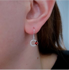 Resim Magrib Beyaz Taşlı Halka Içinde Kırmızı Uğur Böcekli Çengelli Gümüş Küpe 