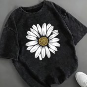 Resim Kadınlar için Rahat Papatya Baskılı T-Shirt - Kısa Kollu Yuvarlak Yaka Üst, Siyah Arka Plan ve Beyaz Çiçek Deseni, Bahar/Yaz için Mükemmel 