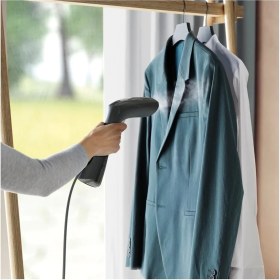 Resim Electrolux E6HS1-2EG Buharlı Dikey Ütü 