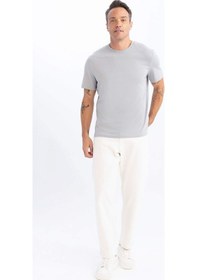 Resim DeFacto %100 Pamuk New Regular Fit Bisiklet Yaka Basic Düz Kısa Kollu Tişört V7699AZ25SPGR88 