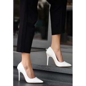 Resim Erbilden Hillar Beyaz Cilt Stiletto Ayakkabı 