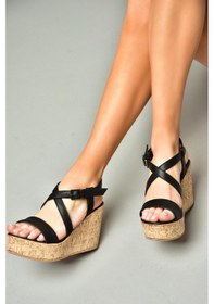 Resim Fox Shoes S996054409 Siyah Dolgu Topuklu Kadın Ayakkabı 