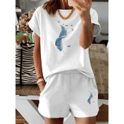 Resim Kadınlar için Rahat İki Parça Takım - Baskılı Beyaz T-Shirt ve Şort, Yuvarlak Yaka, Kısa Kollu, Hafif Polyester, Bahar/Yaz için Mükemmel, Rahat Yaz Giyimi | Rahat Uygun Tee | Hafif Tee 