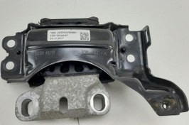 Resim VAG / ORJINAL 2Q0199555AF | Volkswagen Taigo Sol Şanzıman Kulağı Orijinal 
