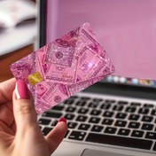 Resim 1 adet Glittery Pink Debit/Credit Card Skin/Stickers - Debit, EBT, Transit ve İş Kartları için Parlayan Dolar Bill Tasarımı - Eğlenceli ve Dekoratif Kart Ciltleri, Ödeme Aksesuarı Canlı Dekorasyon, Anti-Kirpme ve Kabarcık Olmayan Kart Kapakları 