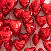 Resim 50 Adet Aşk Kızıllı Kalp Folyo Balonlar, 10-Inch, Kendinden Kapanan, Dayanıklı Parti Dekorasyonları Sevgililer Günü, Nişan, Düğün, Yıl Dönümü, Damat Duşu için - Güç Gerekmez, Ev ve Kutlamalar için Mükemmel 