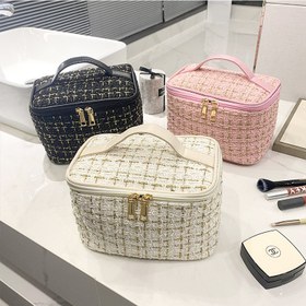 Resim Şık Dokuma Seyahat Kozmetik Çantası - Dayanıklı Polyester, Büyük Kapasite, Altın Tonlu Fermuarlar, Beyaz/Kırmızı/Siyah, Makyaj ve Tuvalet Malzemeleri için Mükemmel, Yetişkinler için Cinsiyetsiz Tasarım, Kozmetik Depolama | Şık Seyahat Aksesuarı | Altın Tonlu Donanım, Makyaj Seyahat Çantası 