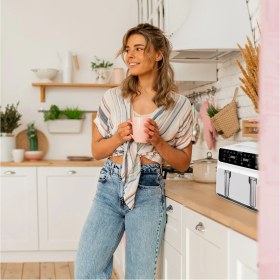 Resim Beyaz Çok Fonksiyonlu 8 Litre Hızlı Pişirici, Sağlıklı ve Pratik Kullanım 