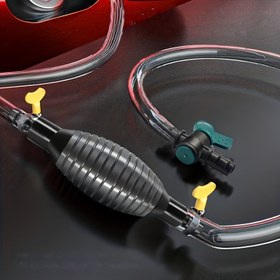 Resim GAIRY SHOP 1 adet Taşınabilir Manuel Benzin Transfer Pompası - Arabalar, Kamyonlar, Motosikletler, Tekne, Yatlar için Yüksek Verimli Emme Hortumu | Yakıt, Dizel, Su için İdeal | 2 Kelepçe, Motosiklet Bakımı içerir | Canlı Reklam | Dayanıklı Hortum 