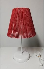 Resim TEKAY AYDINLATMA Jüt ip örme abajur beyaz metal ayaklı krem gri kırmızı başlık kırmızı 