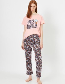 Resim Snoopy Lisanslı Yazılı Baskılı Pijama Takımı 