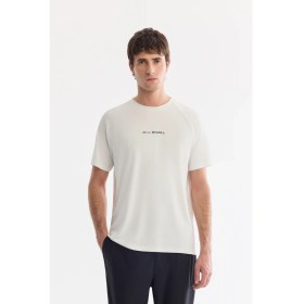 Resim AVVA Erkek Ekru Bisiklet Yaka Baskılı Soft Touch Nefes Alan Regular Fit T-Shirt A61Y1020 