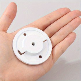 Resim Tapo C200 Akıllı Güvenlik Kamerası Duvar Montaj Aparatı - Beyaz, Dayanıklı Plastik Braket ile Sağlam İç Mekan Kurulumu için Güvenli Vidalama Delikleri, Minimalist Tasarım, Şık Yapı, Ev Gözetimi Seti, Kompakt Tutucu, Güvenilir Montaj, Kendin Yap Kurulum 