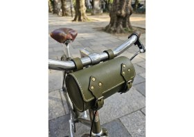 Resim Otohousse Hakiki Deri Retro Tasarım Bisiklet Gidon Çantası – Zeytin Yeşili 