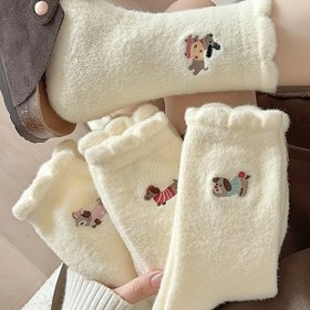 Resim 4 Çift Kadın Kış Sıcak Tüylü Çorap, Sevimli Karikatür ve Kadife Dolgulu, Düz Renk Örgü Kumaş, Polyester %90 Spandex %10, Elde Yıkanabilir, 300g/m² - Rahat Japon Tarzı Zemin Uyku Çorapları 