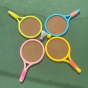 Resim Çocuklar için Badminton Seti - Renkli PP Malzeme, Hafif ve Dayanıklı, Dış Mekan Oyunları ve Aile Etkileşimi için - Mavi, Yeşil, Pembe ve Sarı 4 Raketi İçerir, Oyunlar için Raket Setleri 