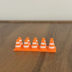 Resim Almalı 1:64 Ölçek Diaroma Trafik Aksesuarı Duba (10 Adet) - (Araçlar Dahil Değildir) 