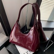 Resim Kadınlar için Trendy Parlak Patent Omuz Çantası - Fermuarlı Şık Koltuk Altı Çantası, Burgonya/Kırmızı Renkte Şık Tasarım, Günlük Kullanım için Mükemmel 