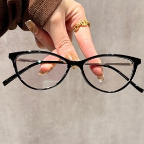 Resim 1 çift retro kırmızı kedi gözü çerçeve, iş stili için pratik tasarımıyla şık bir görünüm sunan kadın gözlükleri 